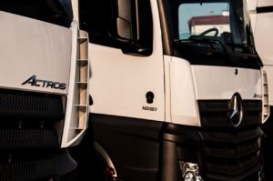 Ciągniki Siodłowe Mercedes Actros 8